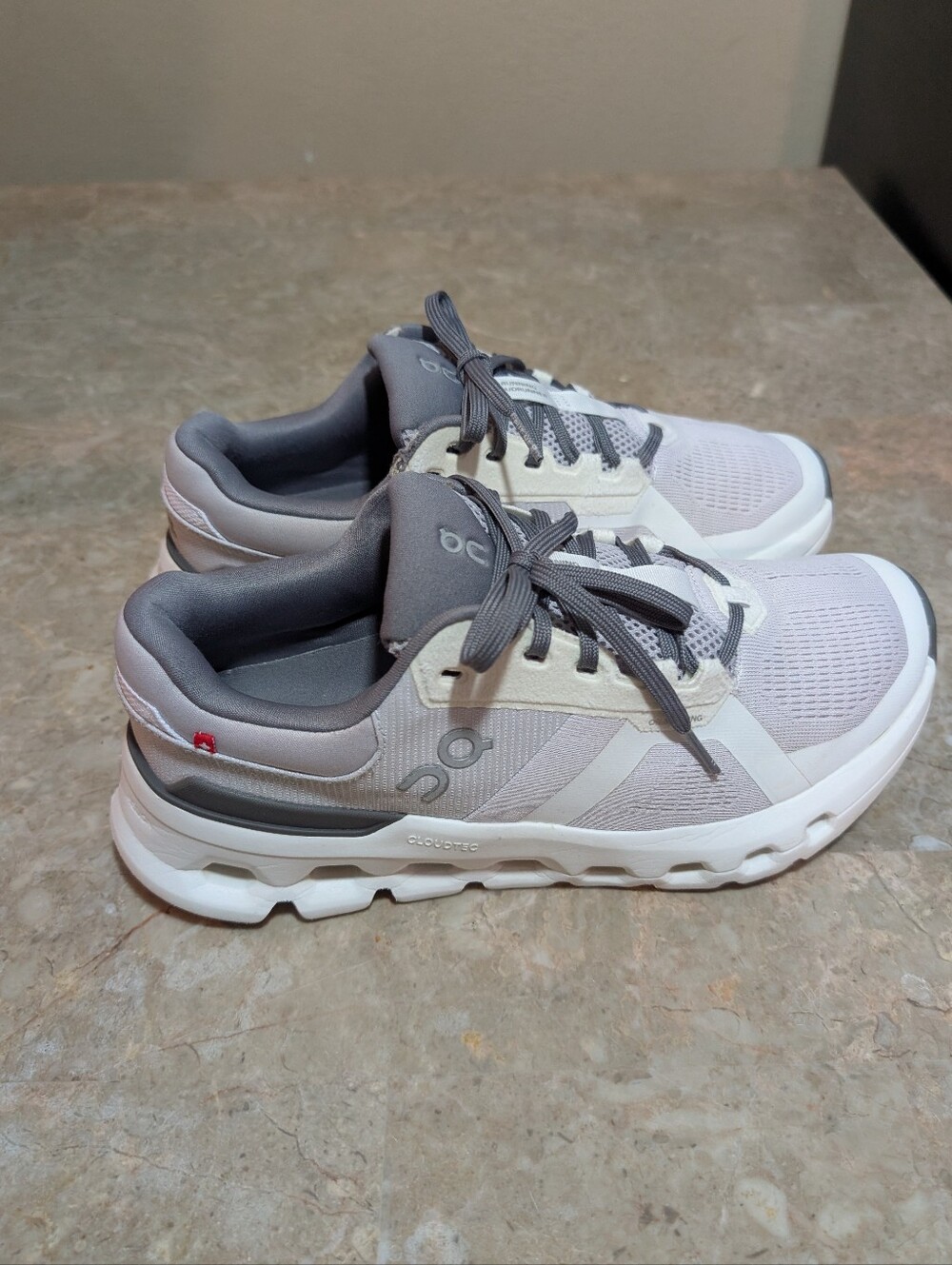 On Cloudrunner Swiss Engineering® Cushioned Shoes Frost White Women's Size 9.5 - Picture 6 of 14